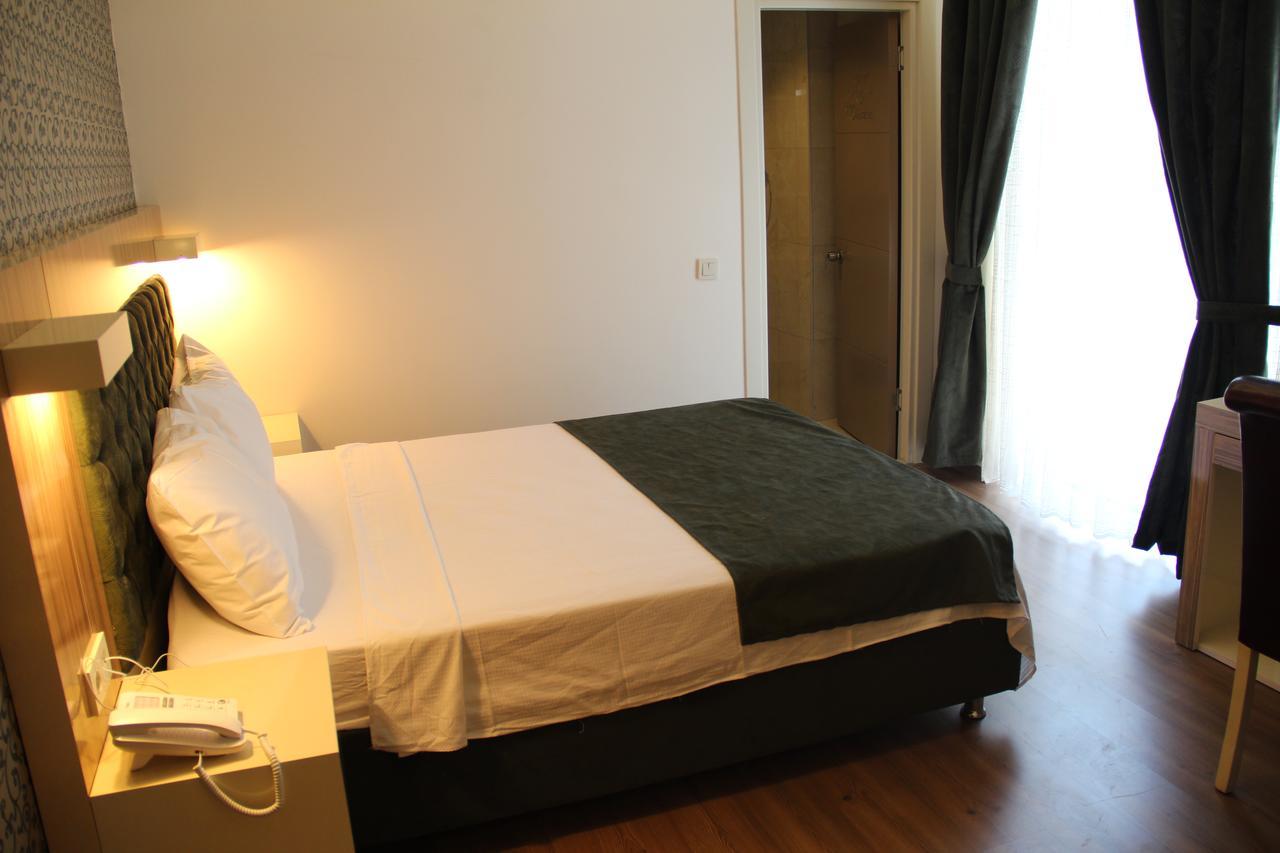 Grand Mardin-i Hotel Mersin  Buitenkant foto