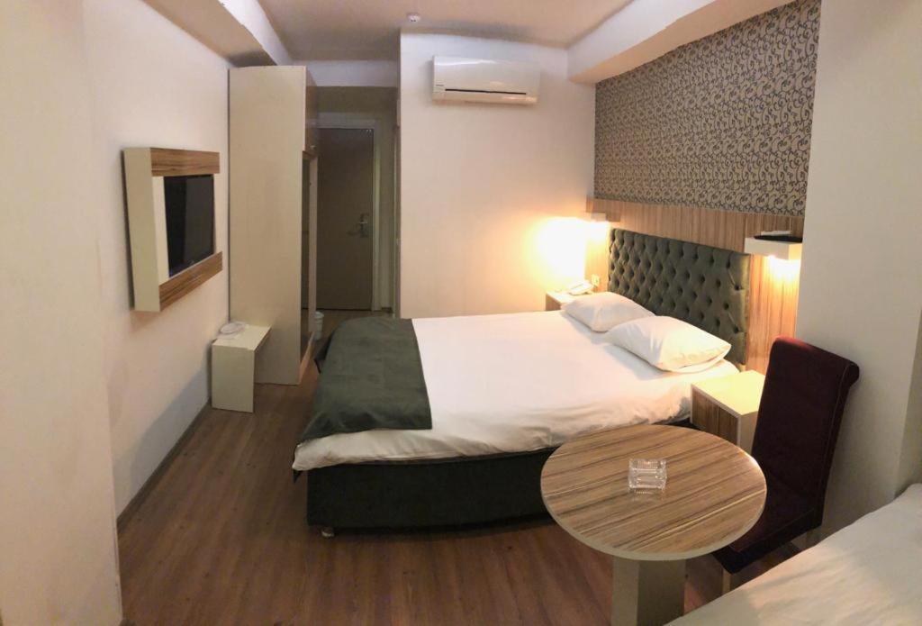 Grand Mardin-i Hotel Mersin  Buitenkant foto